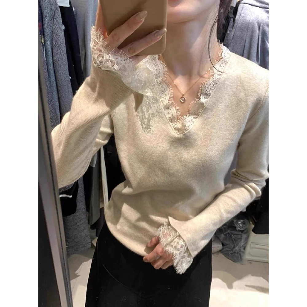 韩系蕾丝V领长袖针织衫女秋冬穿搭设计感内搭打底修身喇叭袖上衣