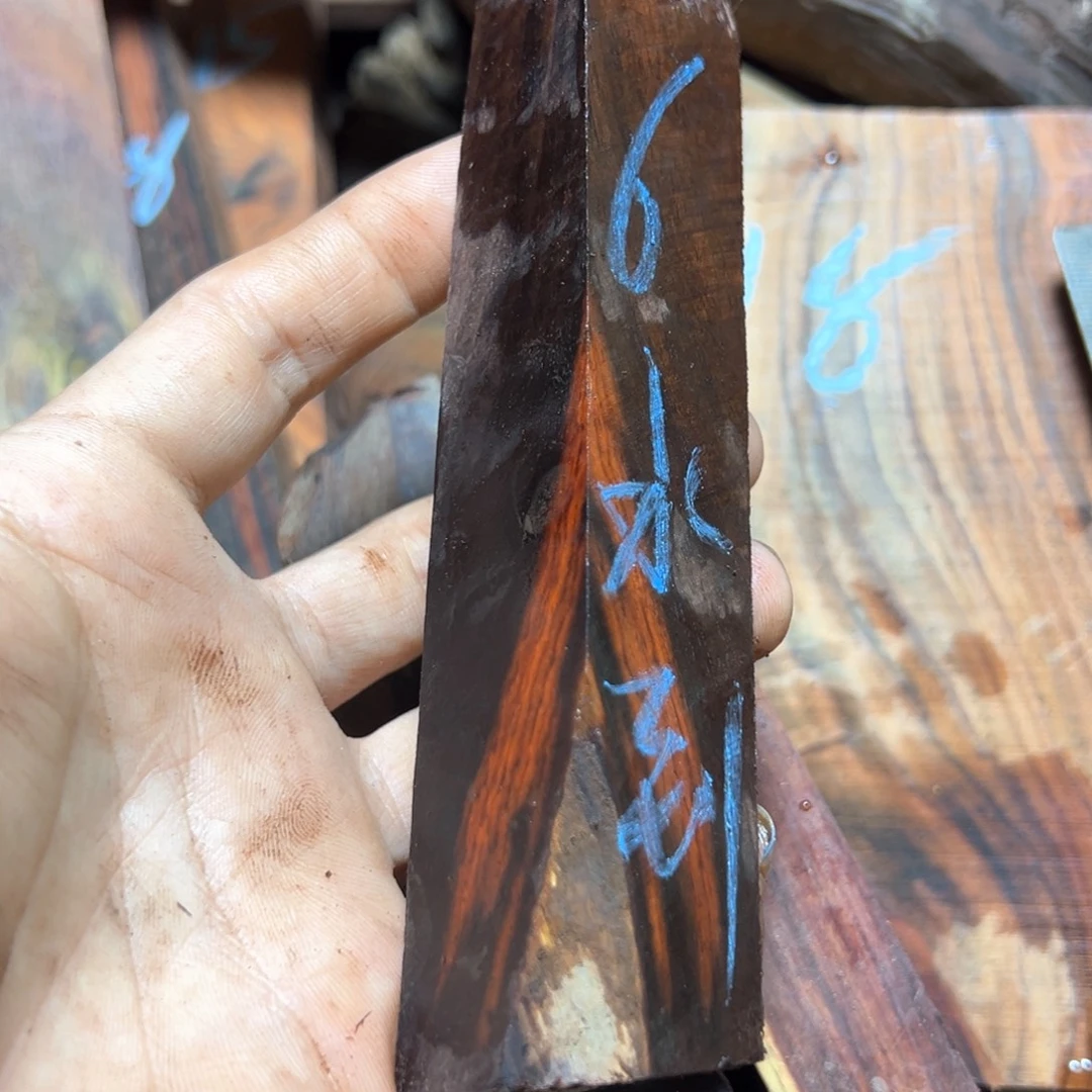 水***成交趾黄檀（大红酸枝）