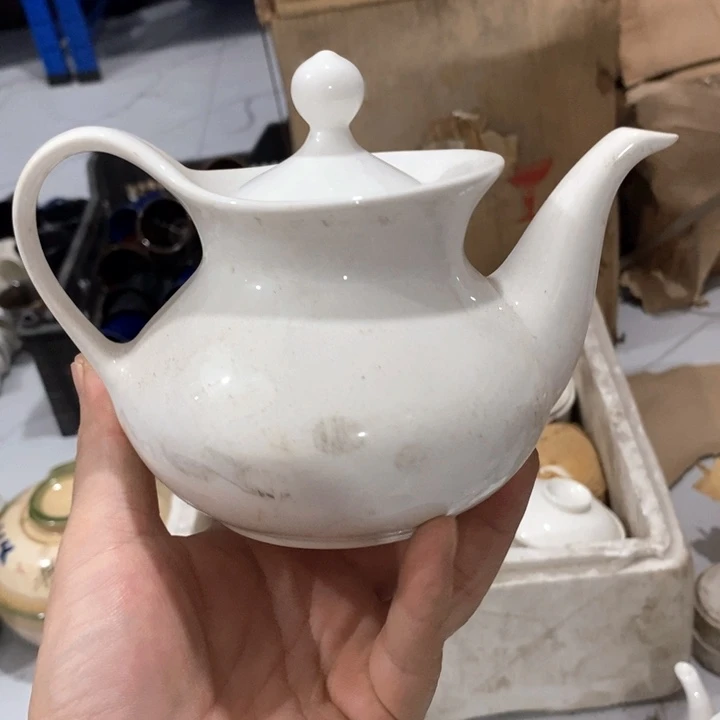 瓷片陶瓷品多孔白壶一个