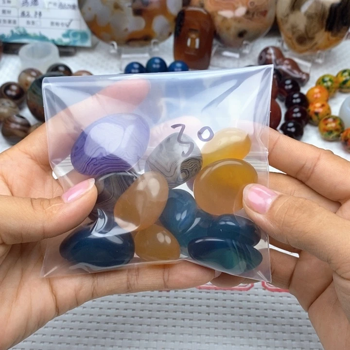 匆***年未镶嵌颈饰玛瑙/玉髓
