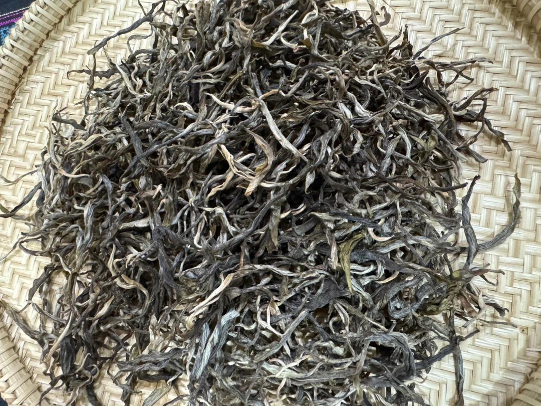 老班章十号-2025年-古树秋茶生茶散茶