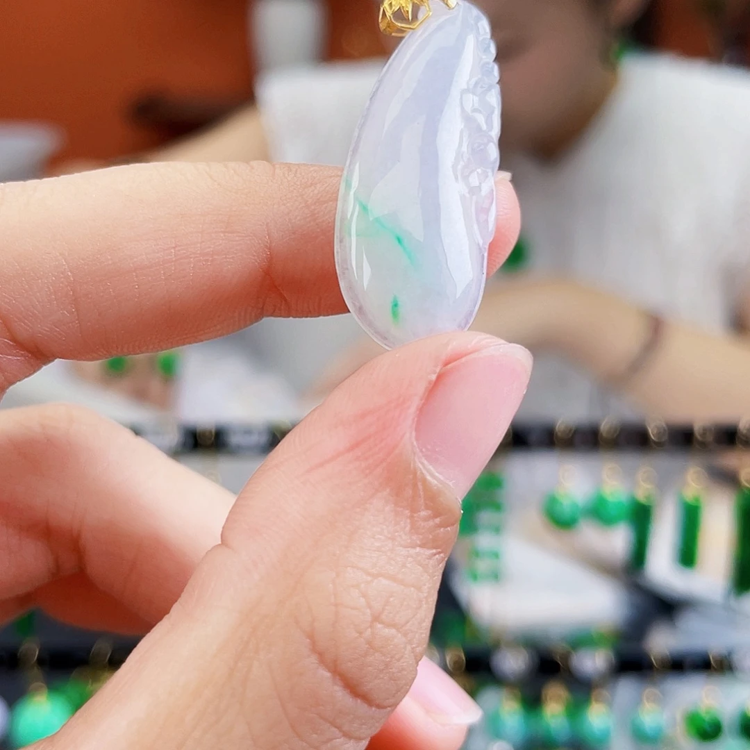 翡翠18K金镶嵌耳饰