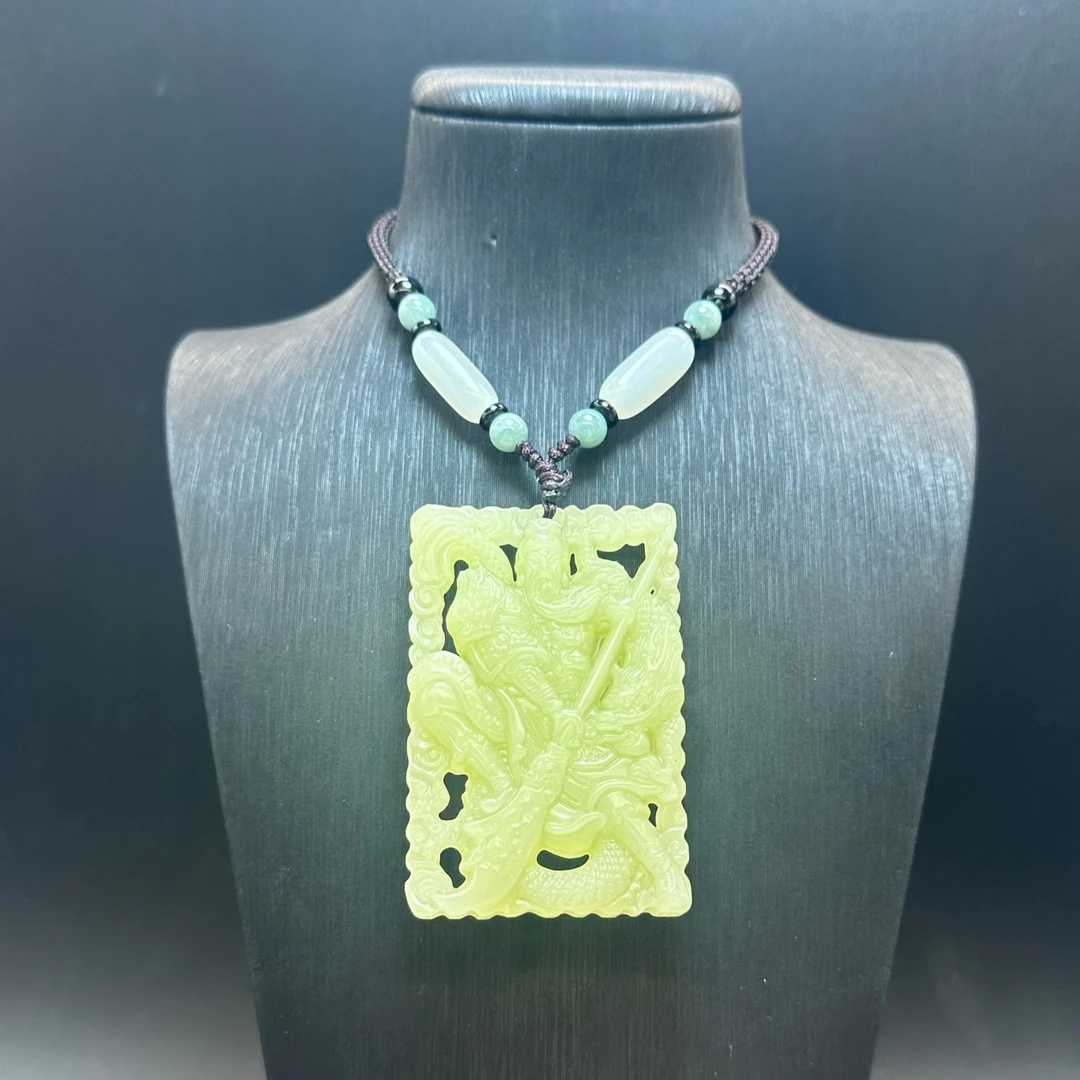 青海格尔木黄口关二爷吊坠1402