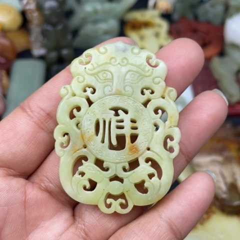 蛇纹石玉颈饰未镶嵌74