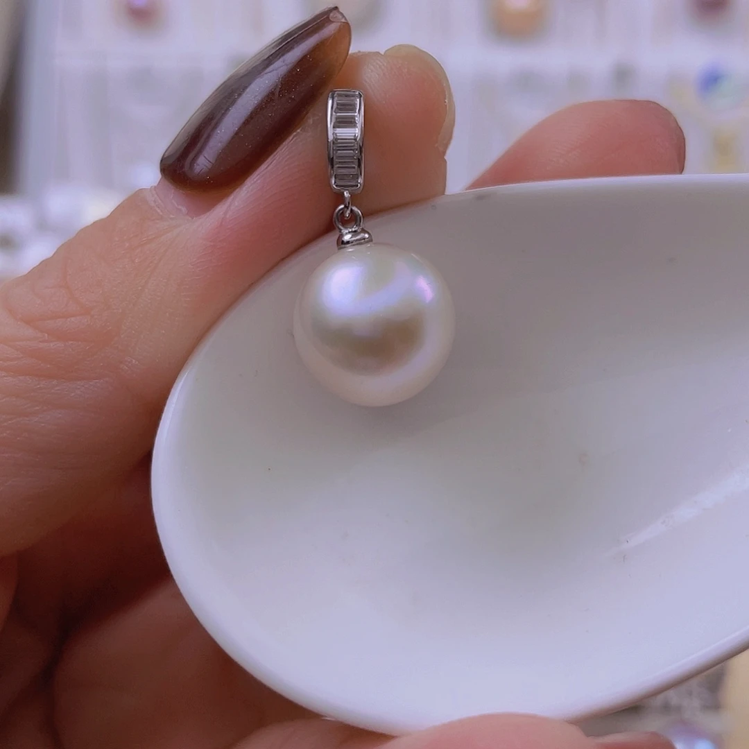淡水珍珠吊坠(赠链)银S925镶嵌
