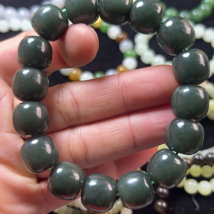 和田玉（糖玉）未镶嵌手链