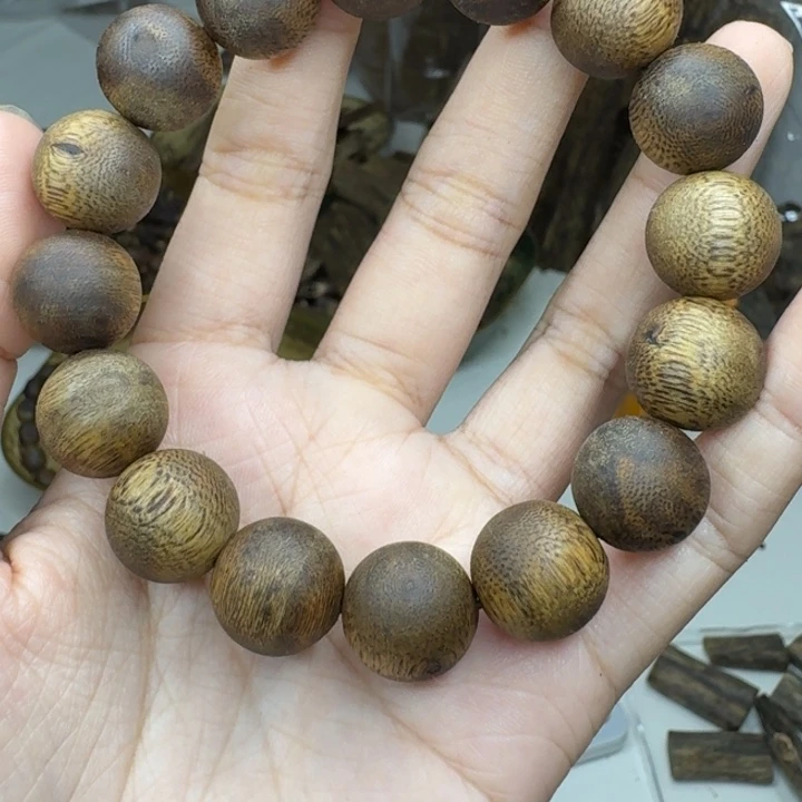 万***K扇子奇楠沉香油叶子圆珠