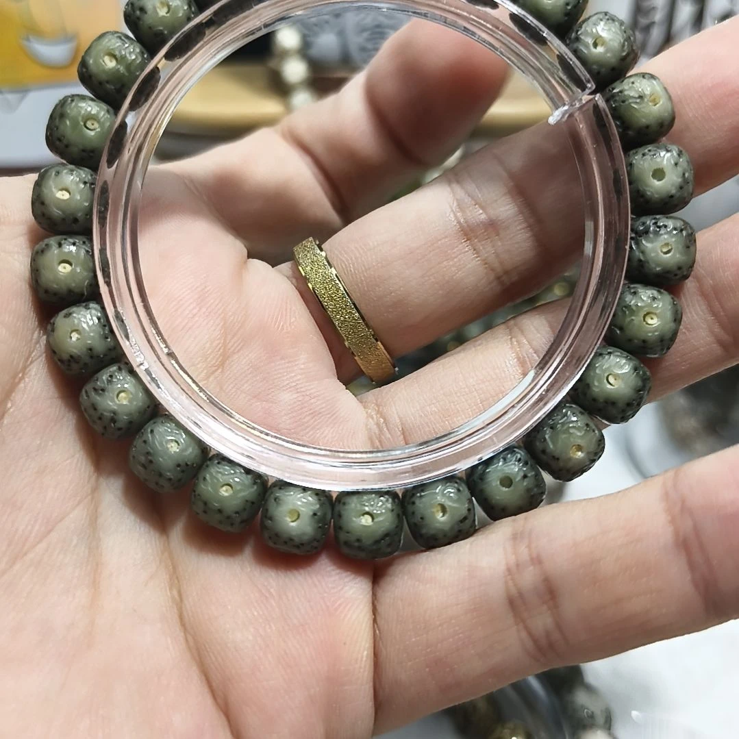 星月菩提吊坠9改帝王绿大眼睛傲然无相