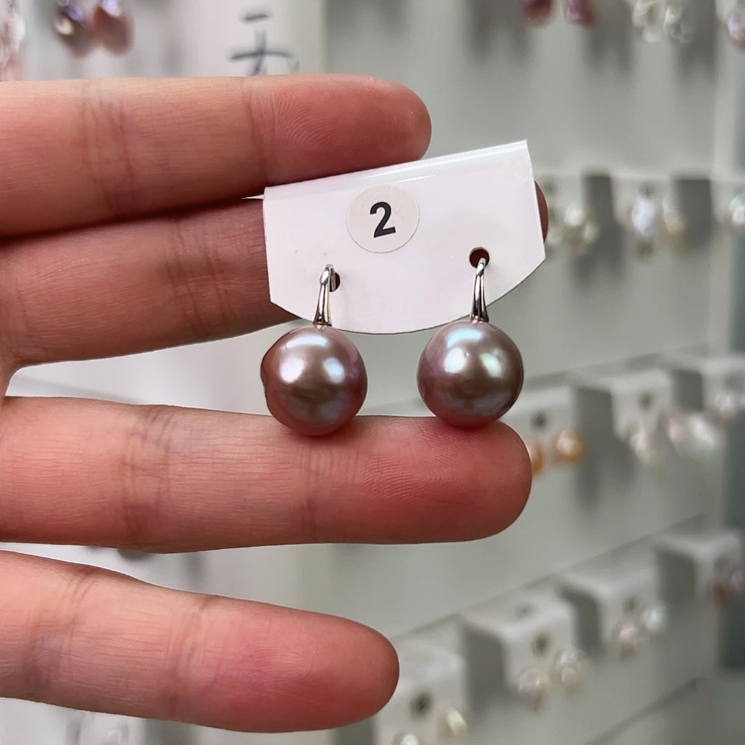 非金属巴洛克花瓣耳饰