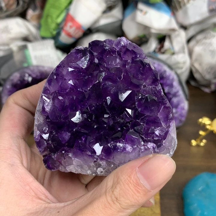 未镶嵌水晶大型摆件（非配饰）