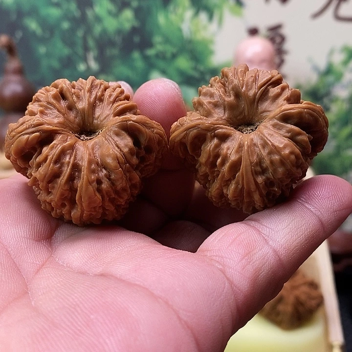 文玩核桃吊坠拉丝凹底涿鹿南疆石