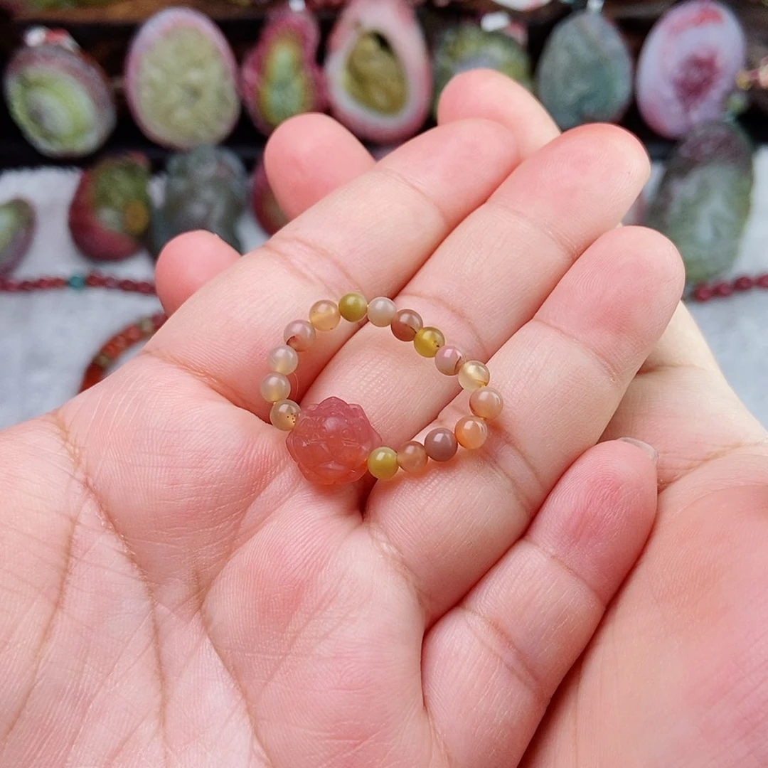 未镶嵌石英质玉（盐源）珠宝半成品