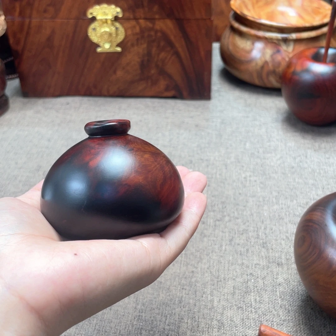 交趾黄檀（大红酸枝）宝瓶