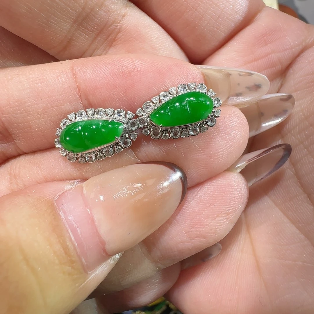 【闪购商品】18K金镶嵌翡翠耳饰