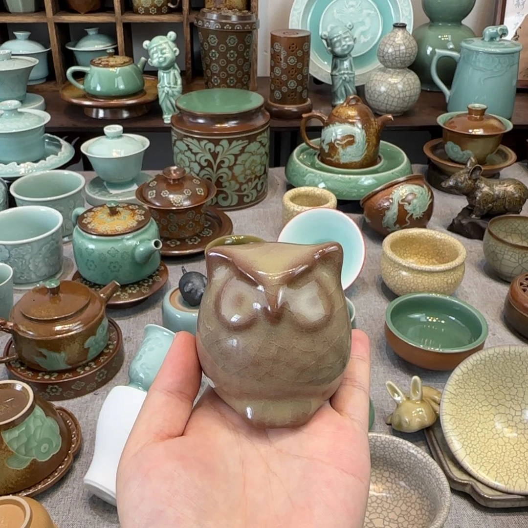龙泉青瓷猫头鹰茶宠摆件
