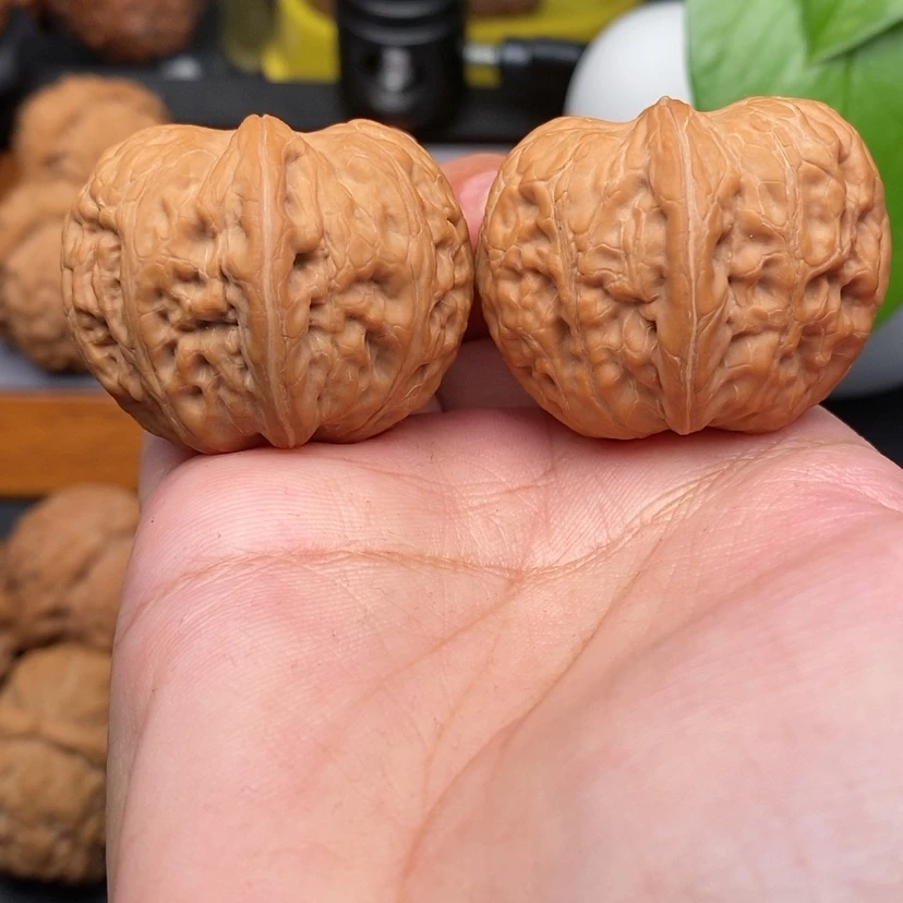 【闪购商品】文玩核桃把件元宝38.5