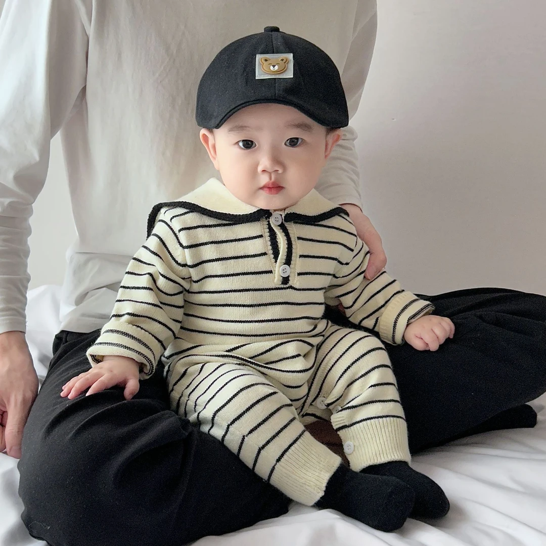 婴儿衣服秋冬新款新生儿海军领毛衣爬服针织毛衣洋气外出连体哈衣