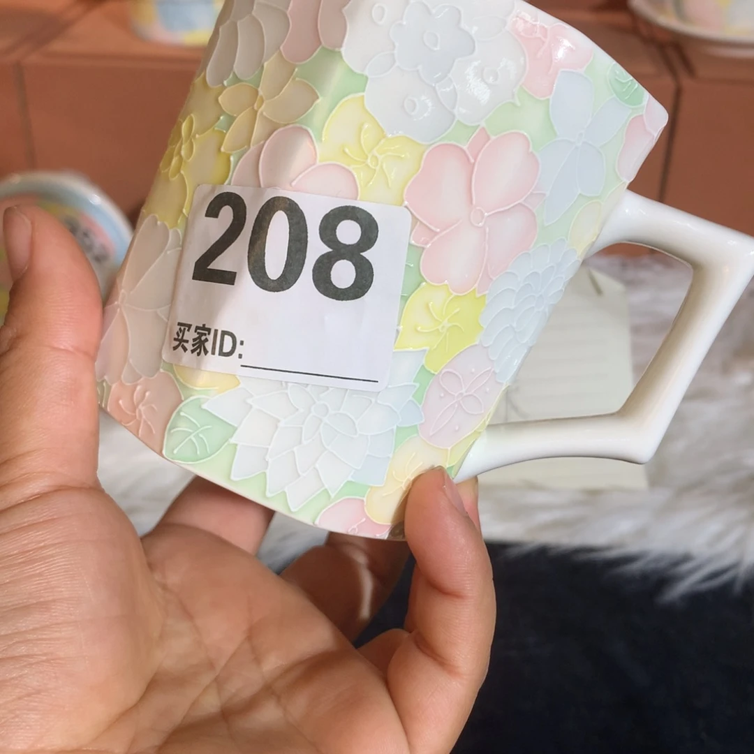 泥塑看书时觉得有个地方