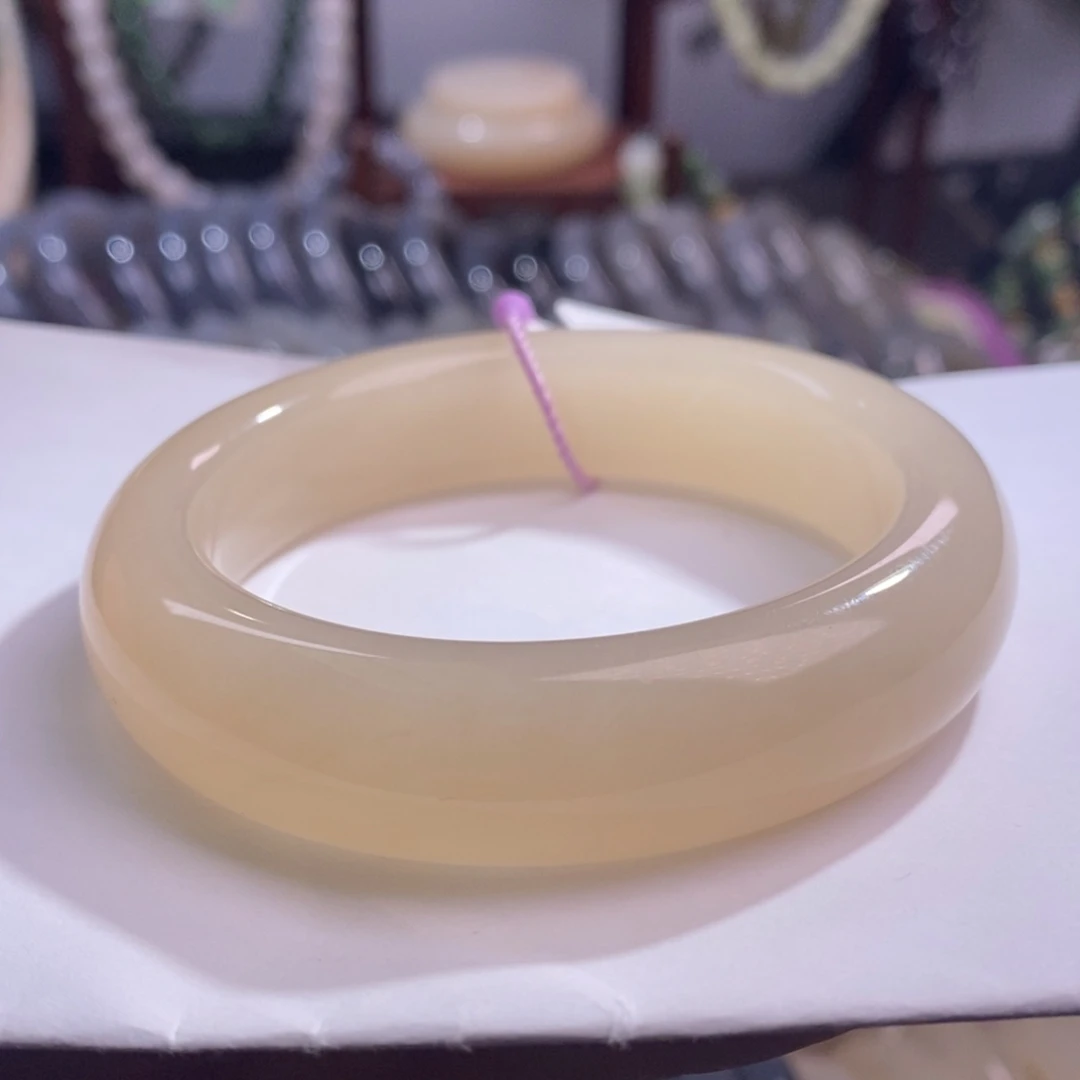 和田玉红藕粉毕业级轮胎镯手镯56.3圈口未镶嵌