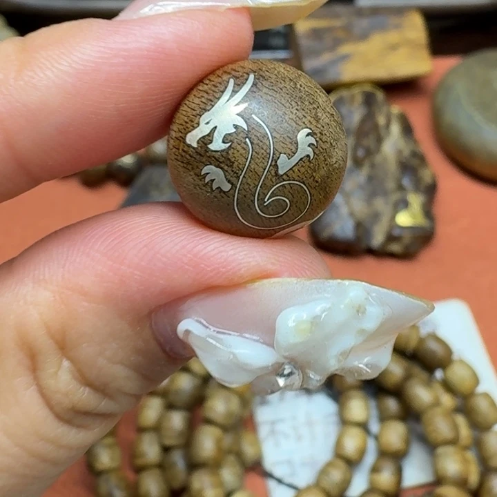 大叶紫檀（黑酸枝木类）