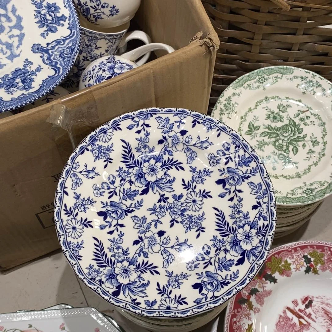 瓷微瑕青花六寸平盘