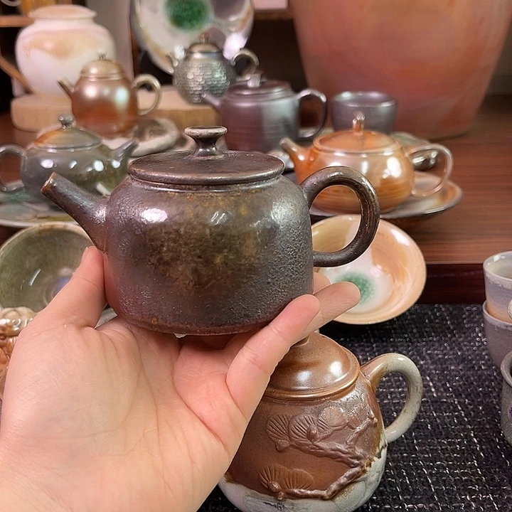 柴烧皮革纹德中壶