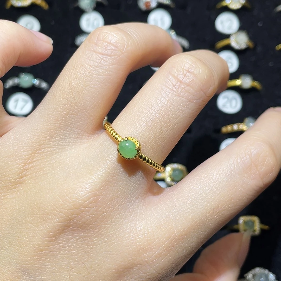 翡翠未镶嵌戒指戒指