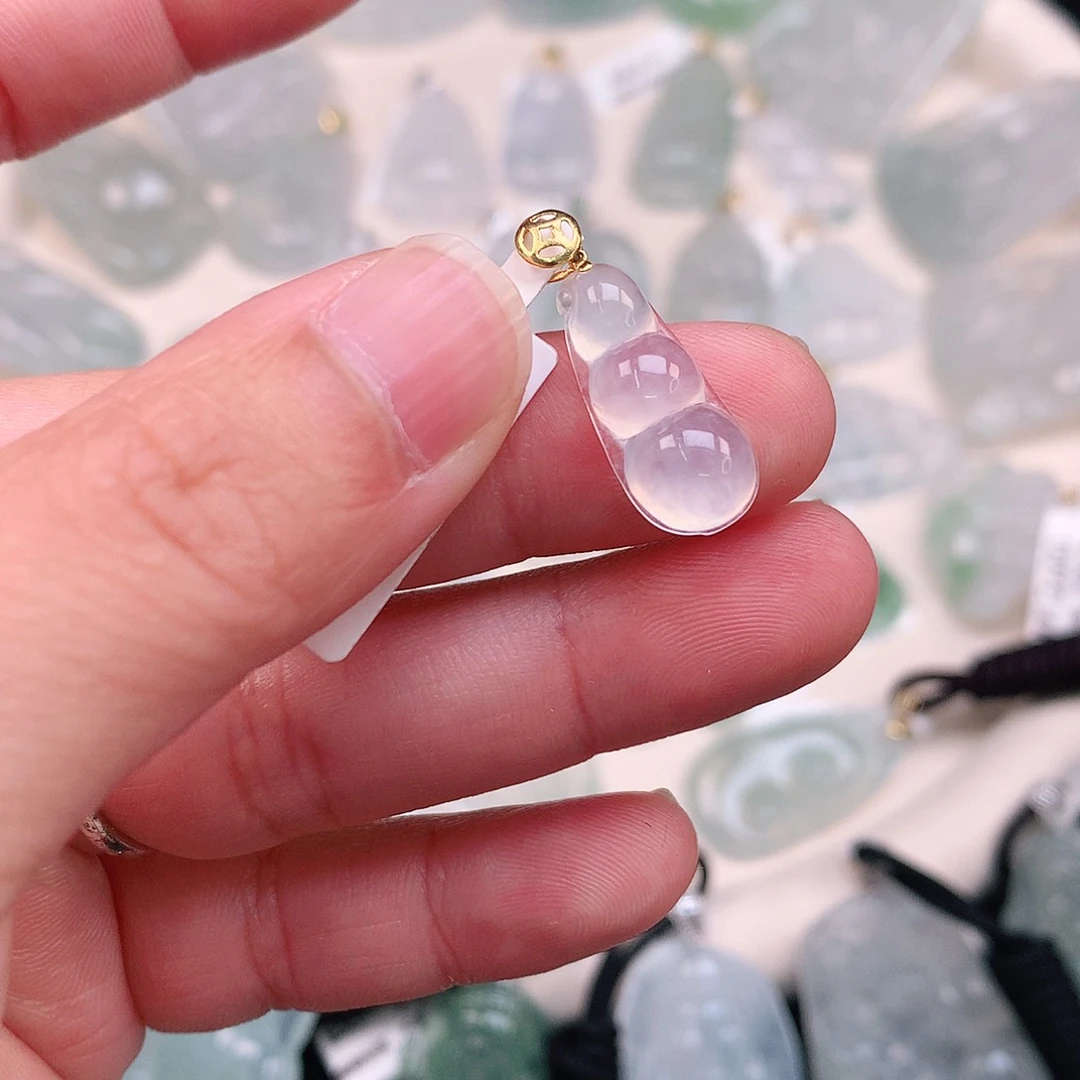 翡翠颈饰18K金镶嵌高冰豆子