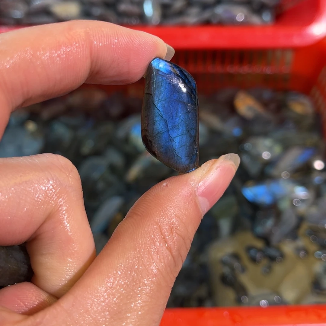 拉长石吊坠未镶嵌霄*猪