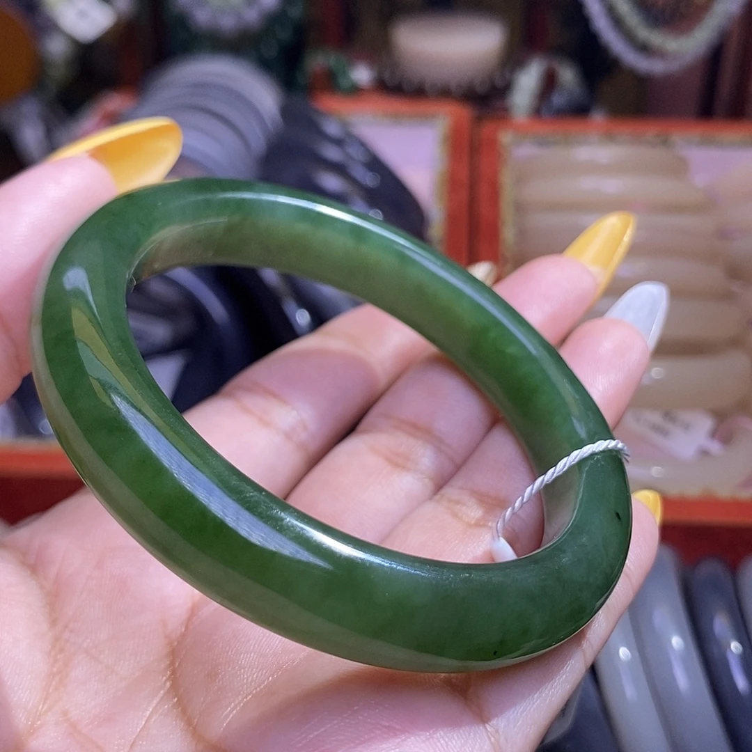 和田玉未镶嵌颈饰碧玉老矿料冰底手镯59