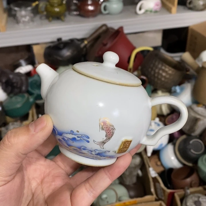 陶瓷艺术品及陶瓷壶