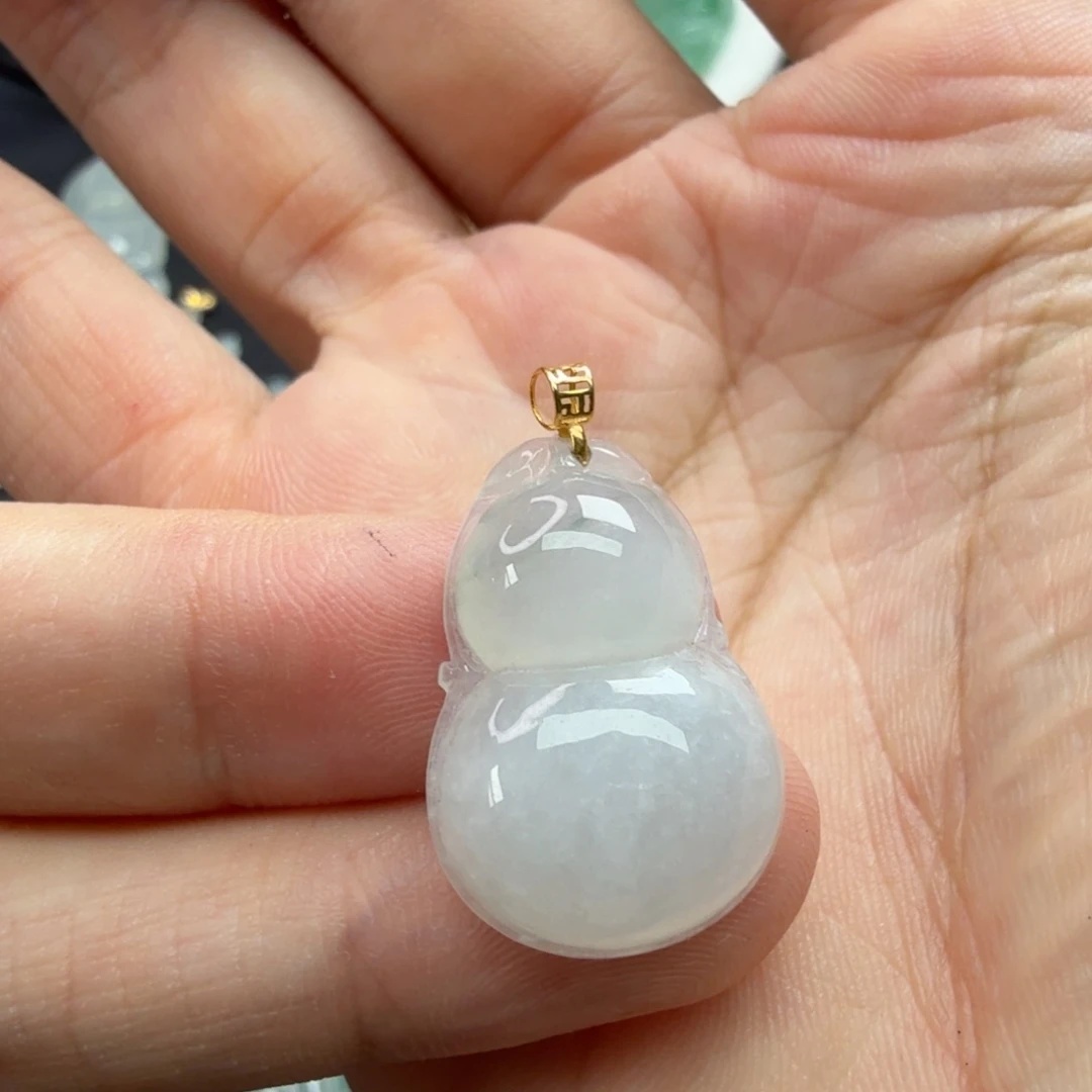 翡翠未镶嵌颈饰75