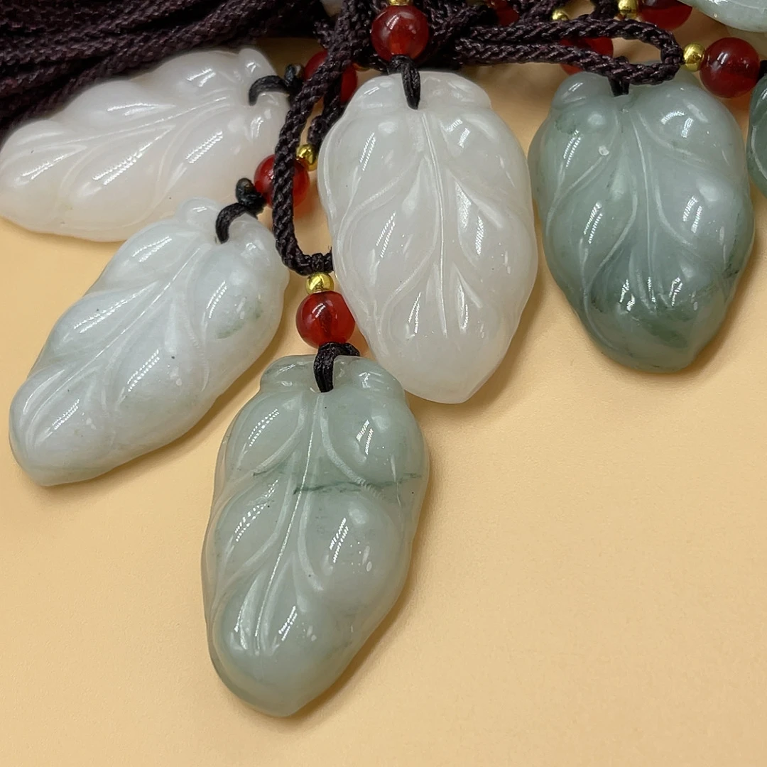 【玉美人】金丝玉天山翠树叶吊坠（拍一发一多样性发货）