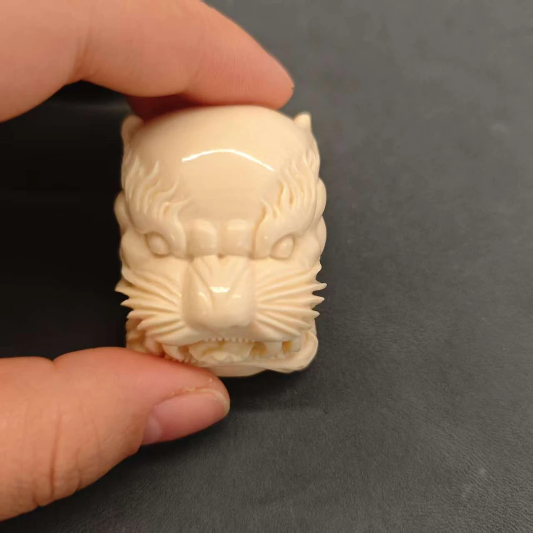 A00015 虎头猛犸牙工艺品