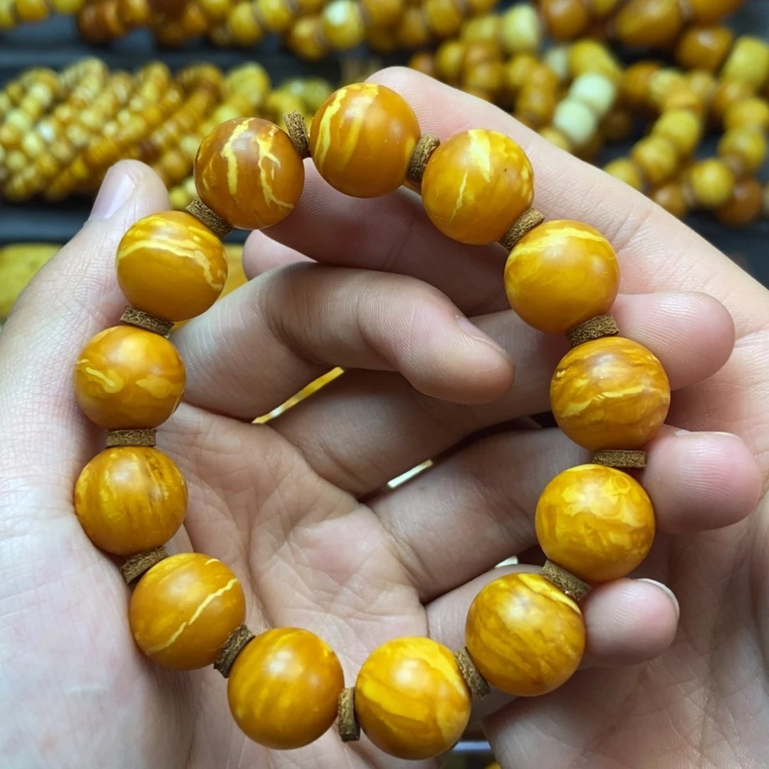 蜜蜡未镶嵌珠宝奇石