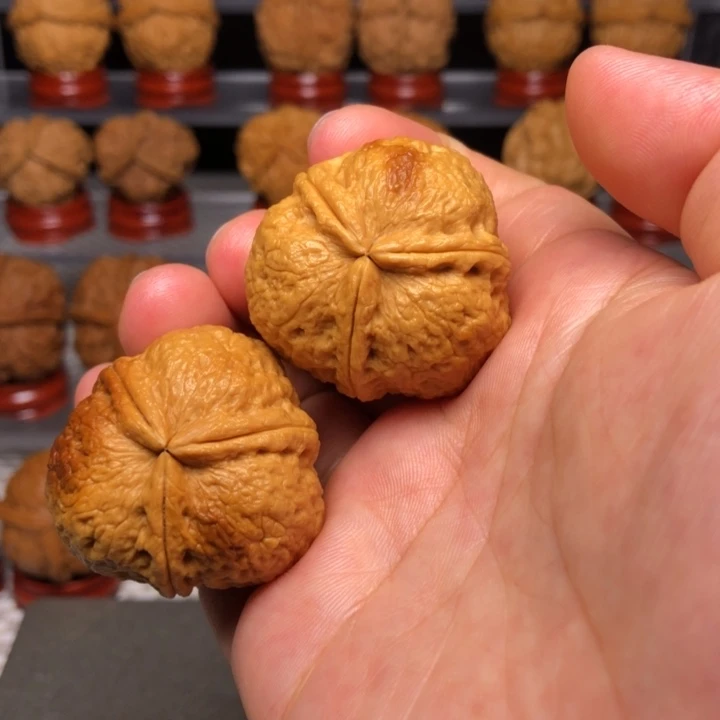 文玩核桃把件9满天星