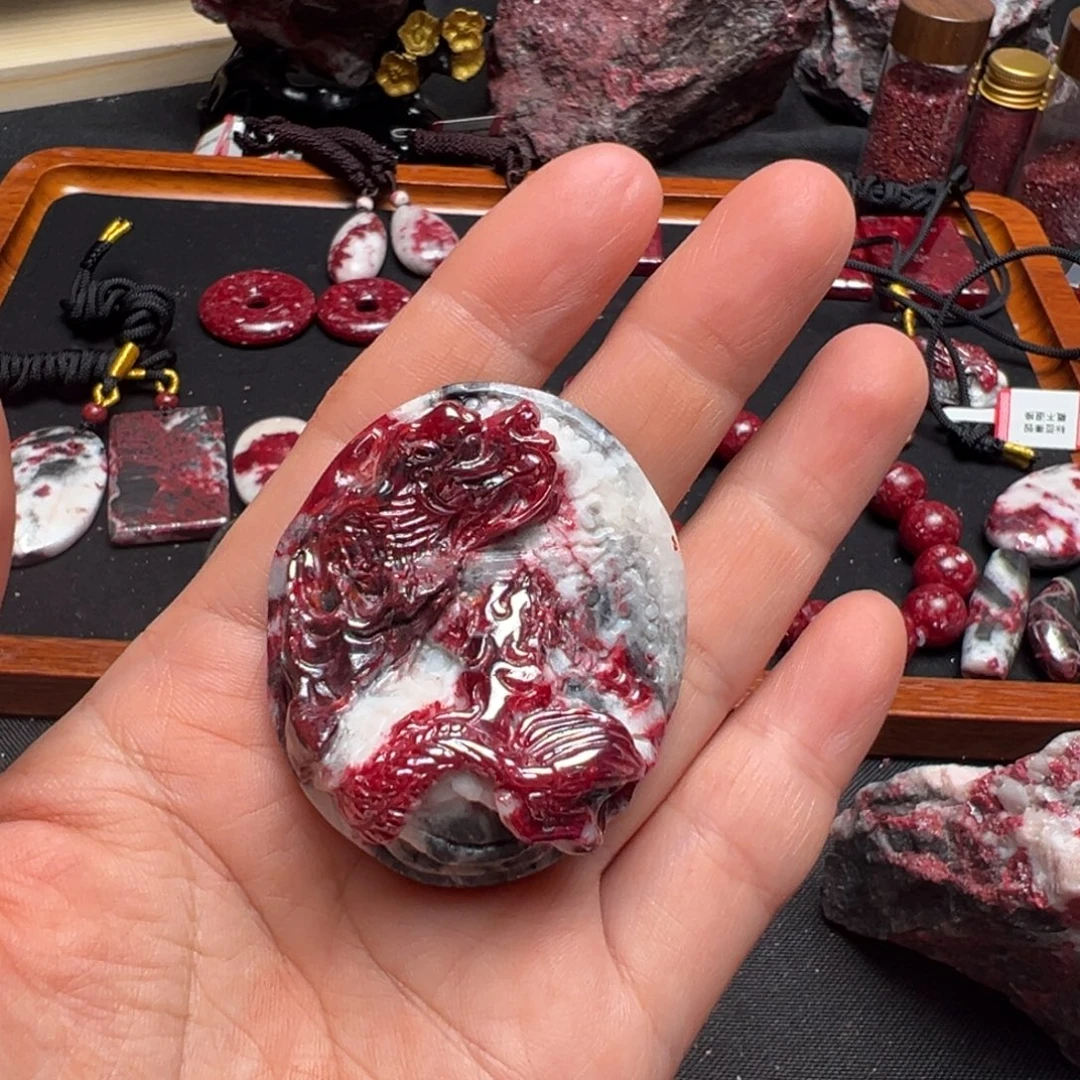 天然辰砂天然朱砂原石吊坠