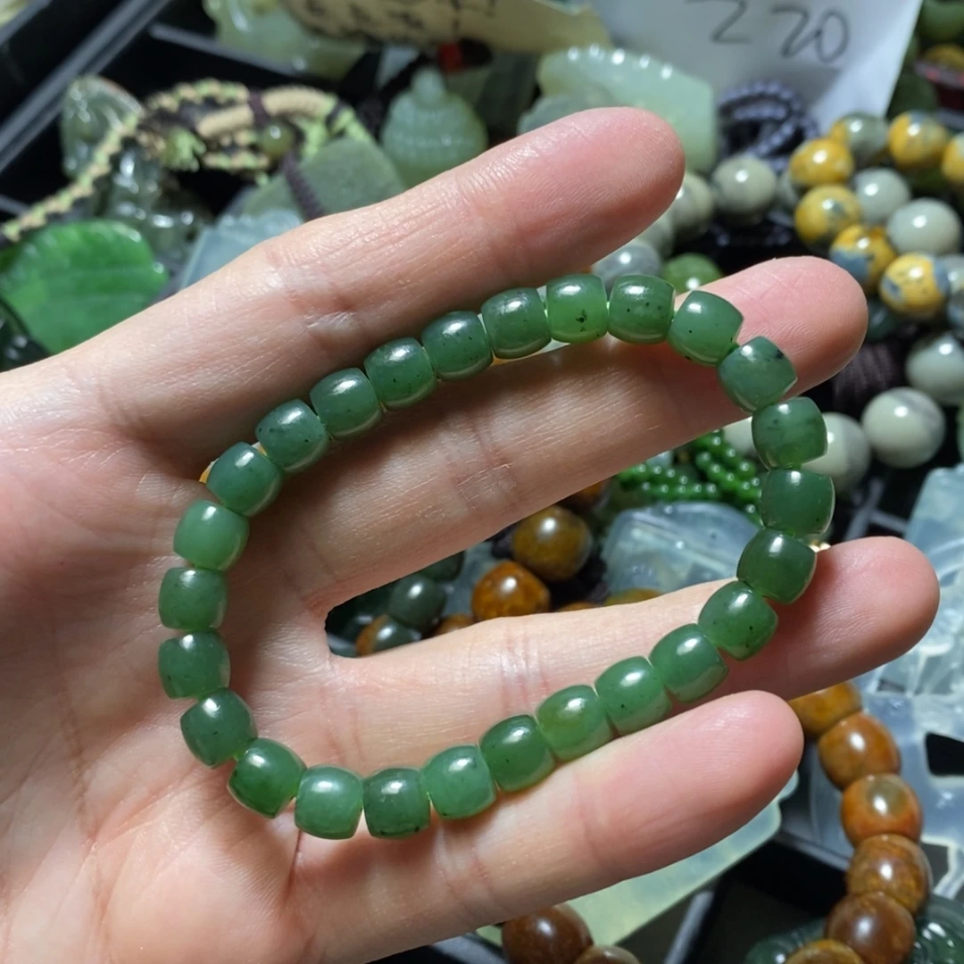 和田玉（碧玉）未镶嵌颈饰