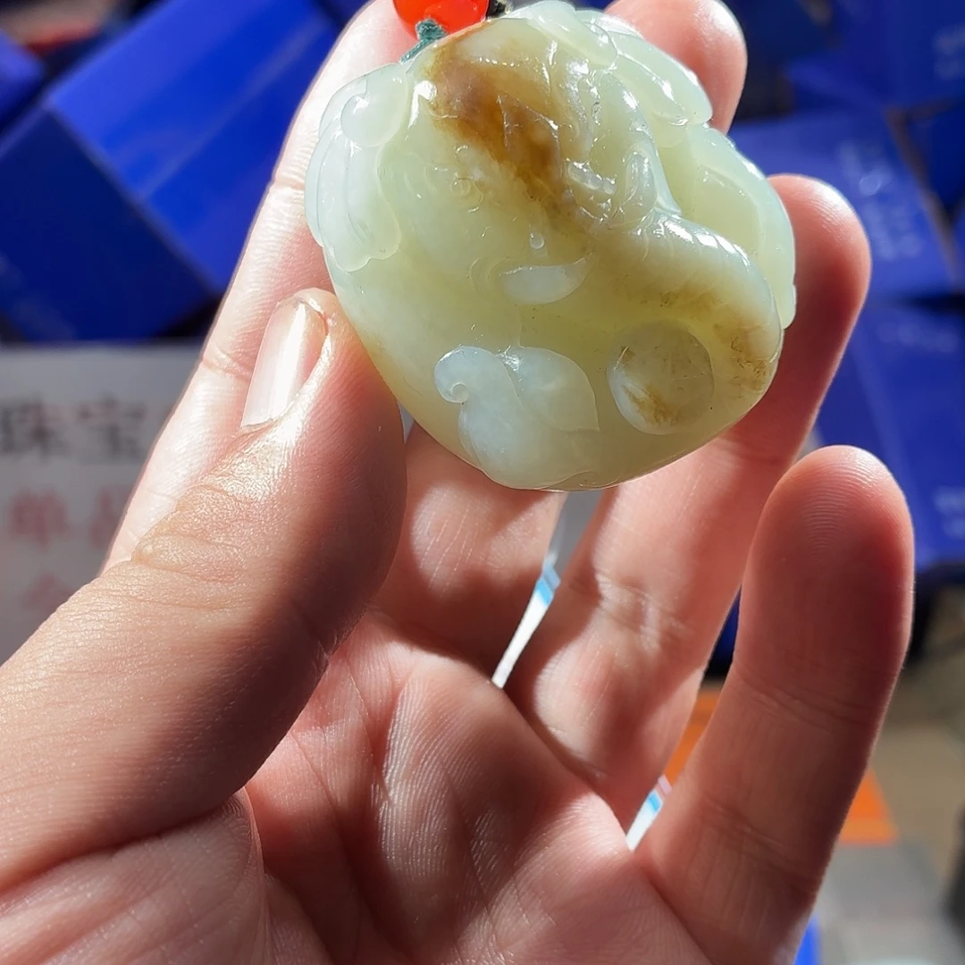 和田玉（糖玉）未镶嵌颈饰