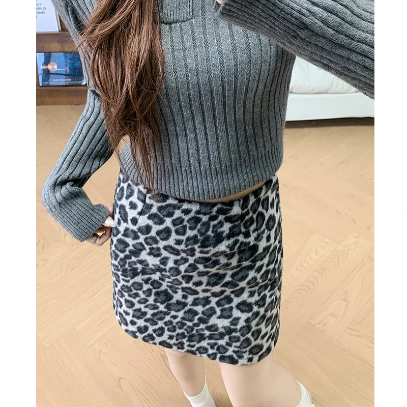 韩系新款复古小奶咖豹纹毛呢半身裙女包臀裙高腰显瘦呢料a字短裙
