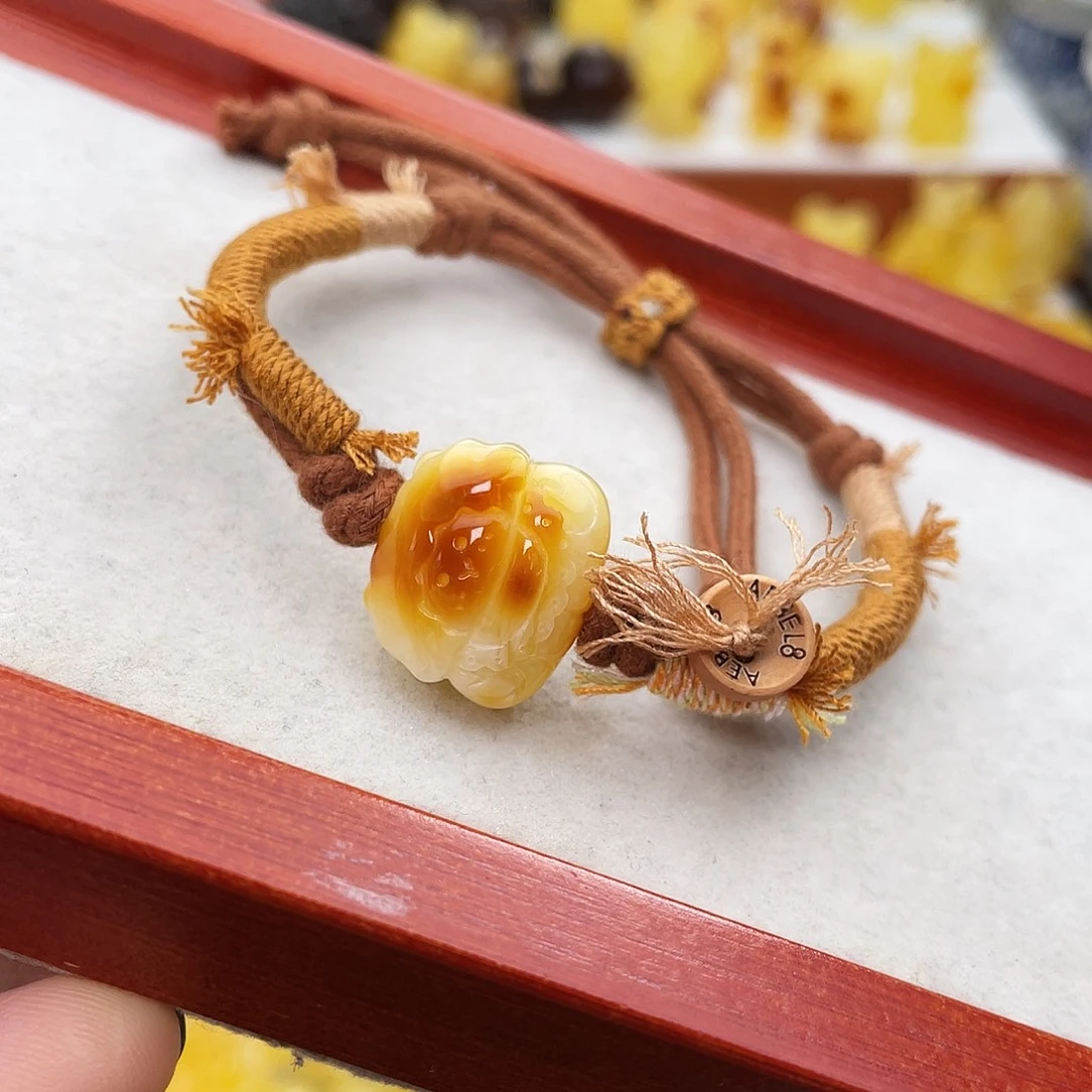 琥珀未镶嵌吊坠(赠链)