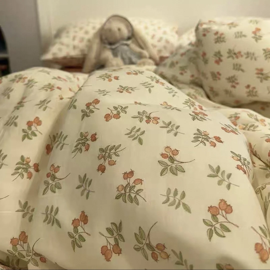 《辉岳》斜纹高货版：甜心果白底碎花小清新全棉四件套