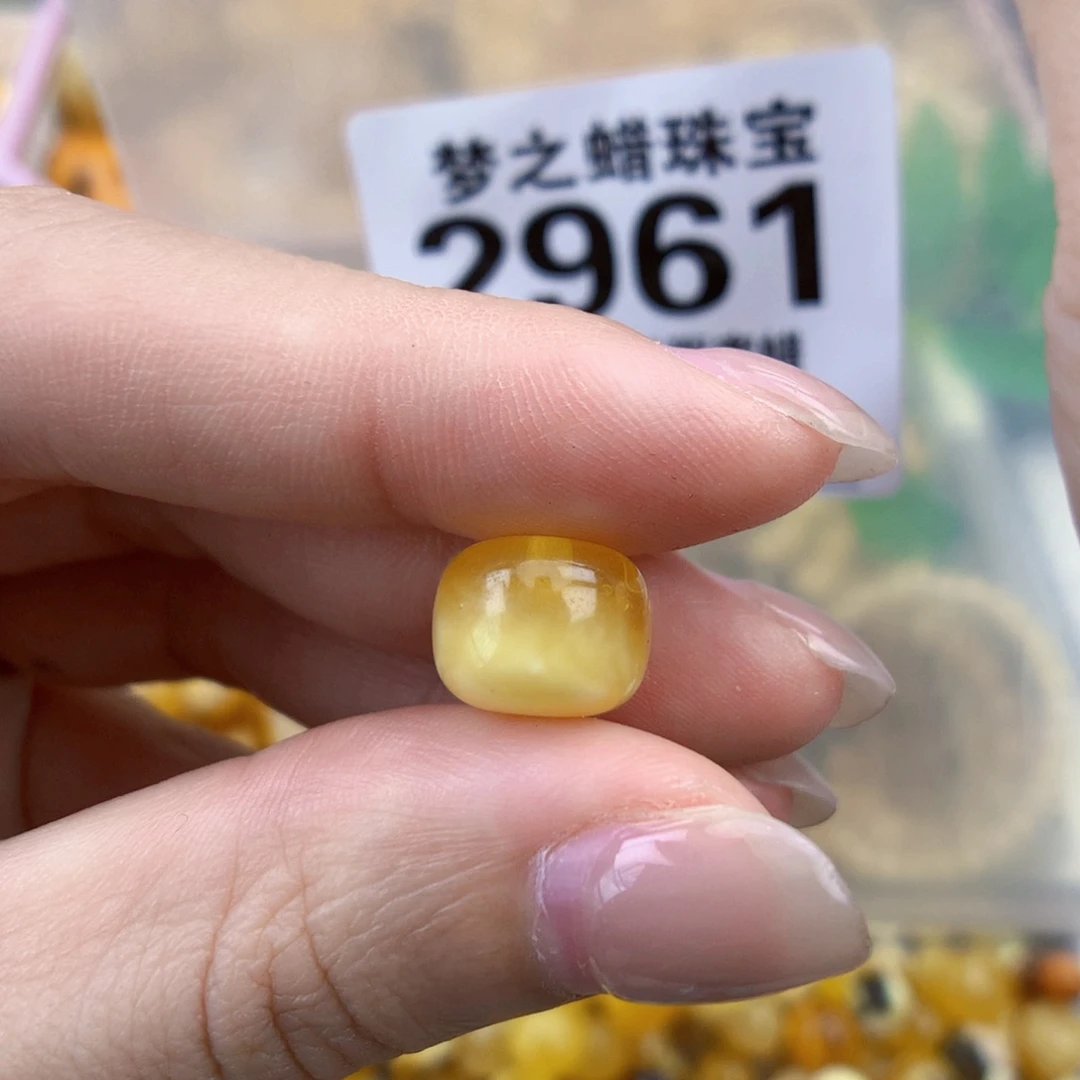 裸石琥珀未镶嵌11