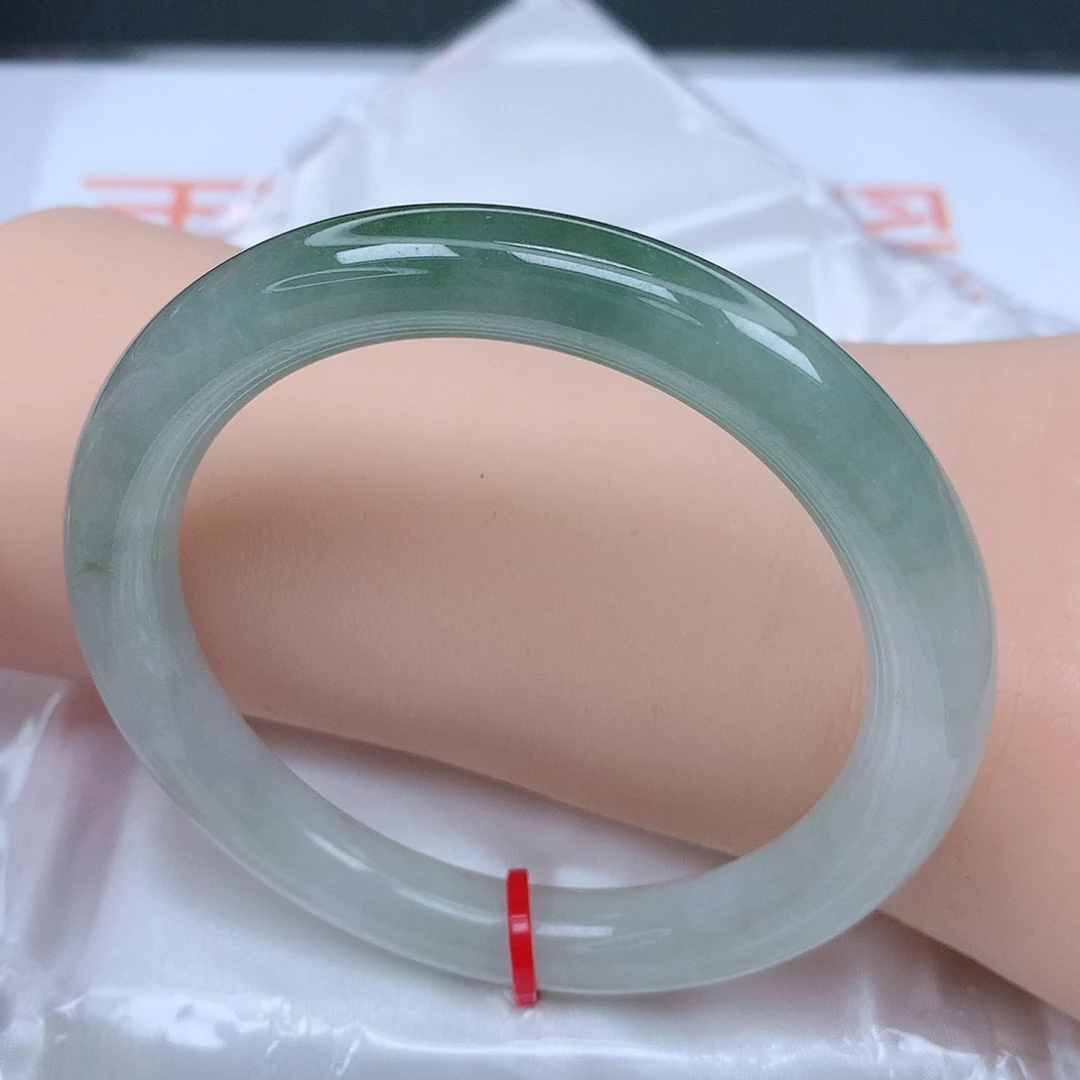 【闪购商品】翡翠手镯未镶嵌，55