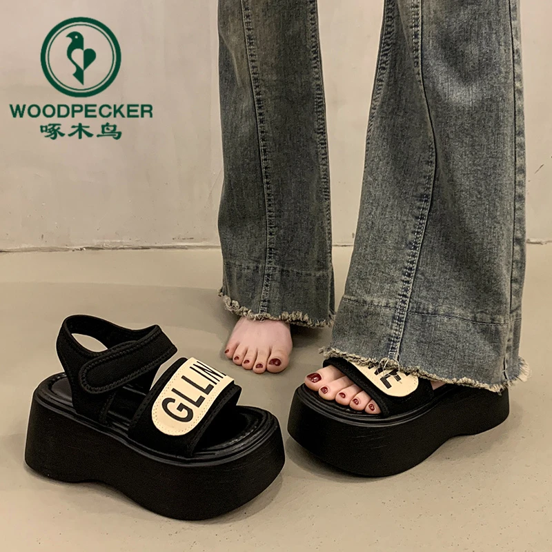 啄木鸟小个子增高7CM凉鞋女夏季外穿2025新款松糕厚底高跟沙滩鞋