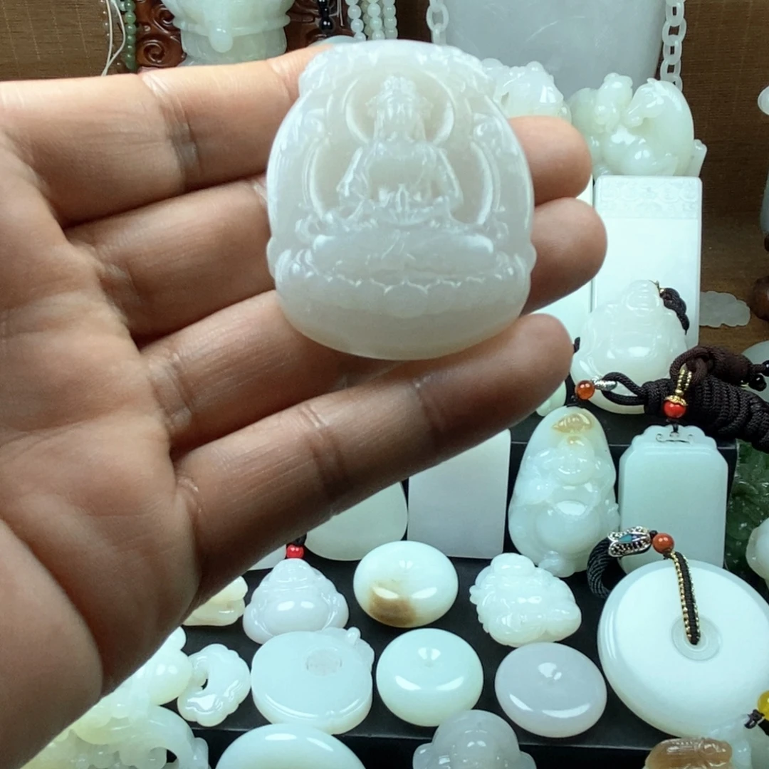 小***奇和田玉（糖玉）未镶嵌颈饰