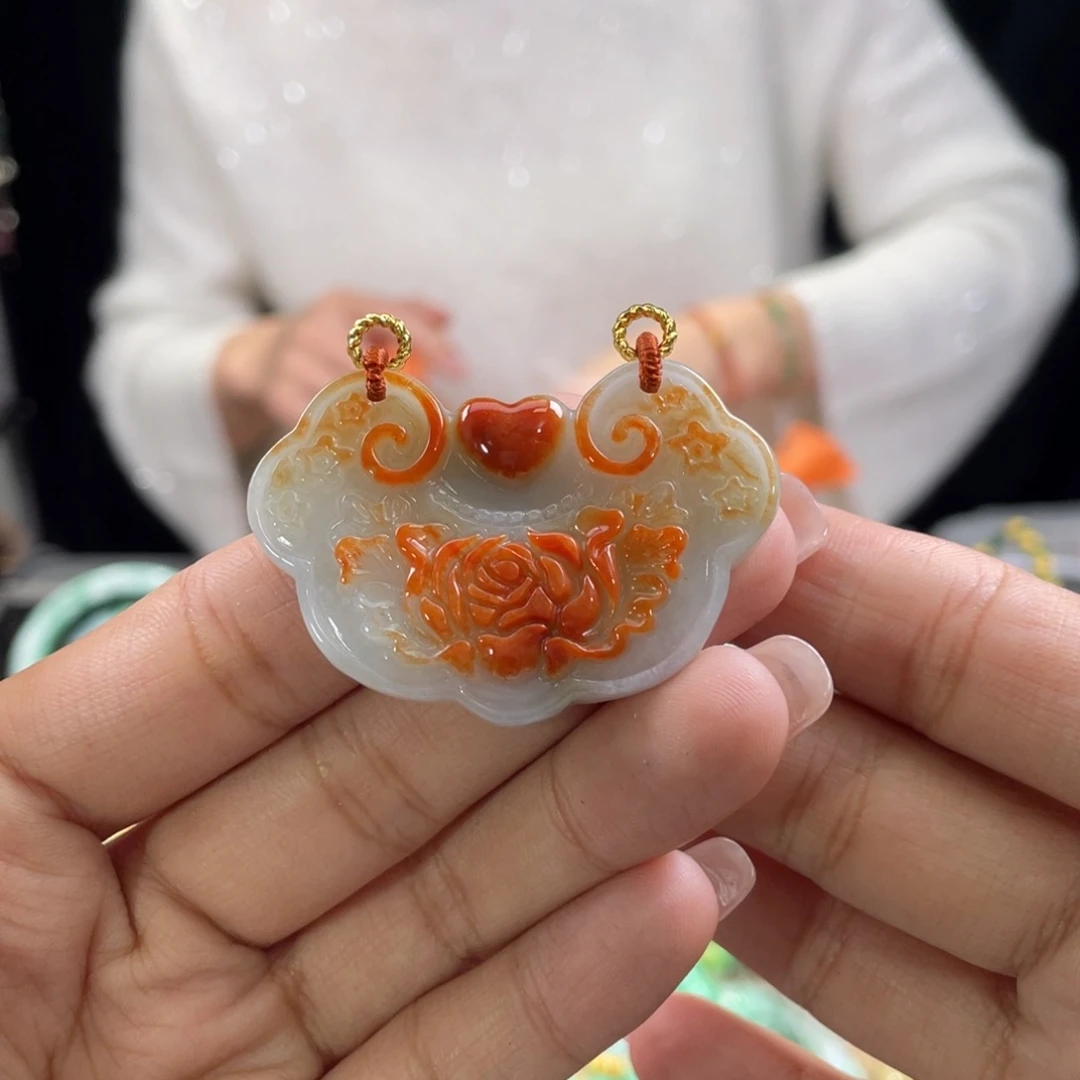 翡翠颈饰未镶嵌一*代编织