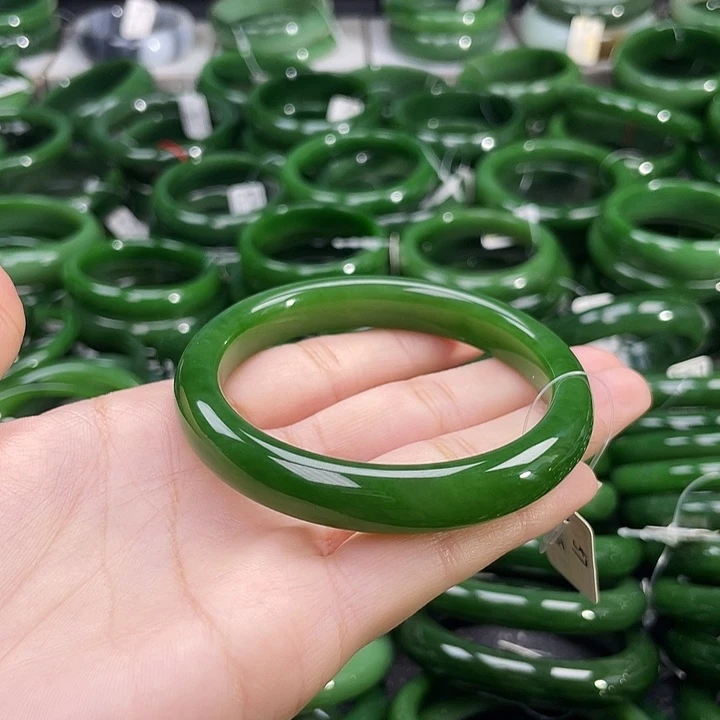 未镶嵌手镯和田玉（碧玉）