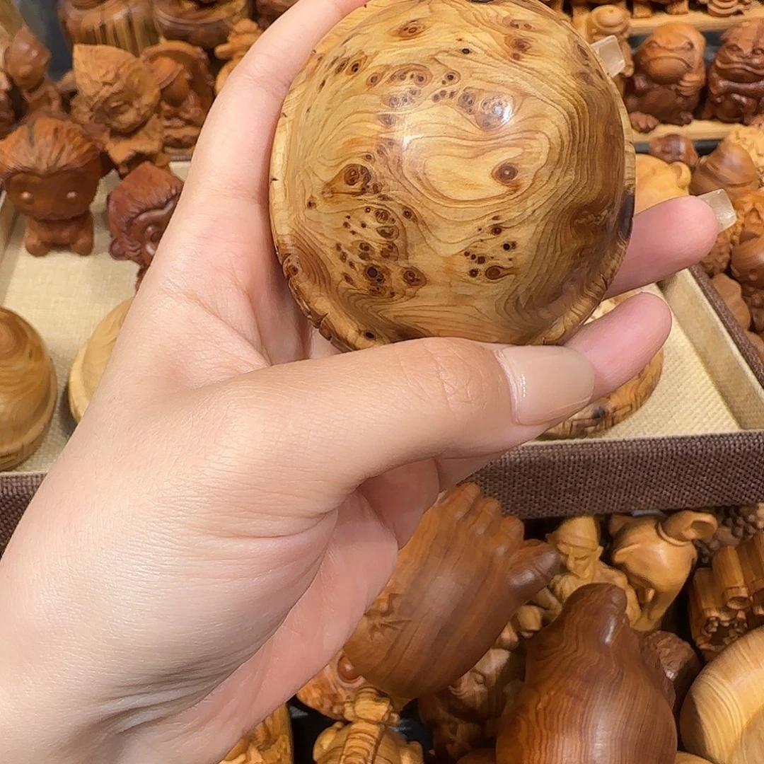 用***步崖柏手把件留疤富甲
