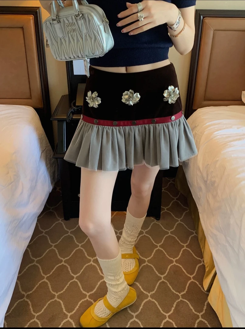 周美美  巴黎情书复古果酱丝绒拼接装饰花朵褶皱半身裙